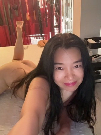 Miss Hongkong -BDSM- DOMINA, Essen