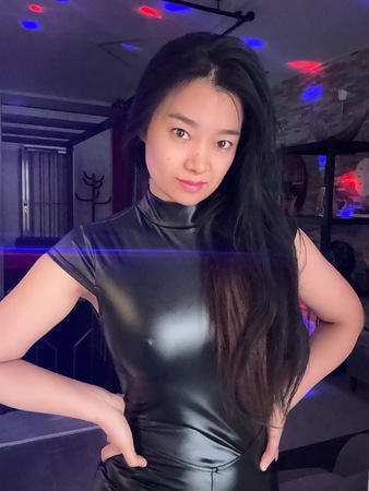 Miss Hongkong -BDSM- DOMINA, Essen