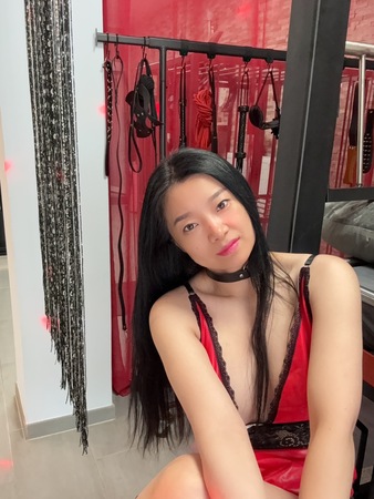 Miss Hongkong -BDSM- DOMINA, Essen