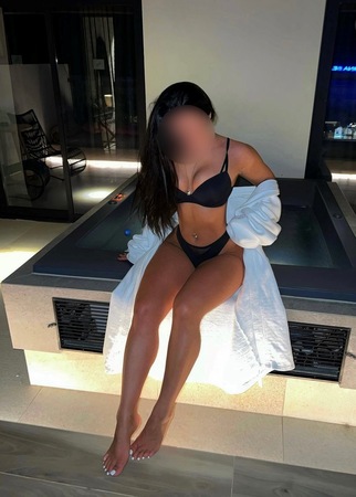 Leyla deutsch bj Expert NEUE NUMMER, Berlin