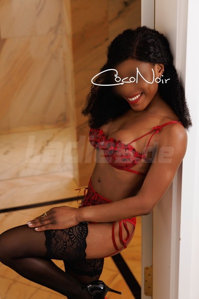 Foto von Coco Noir
