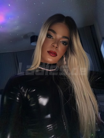 TS Chloe Domina, Frankfurt am Main