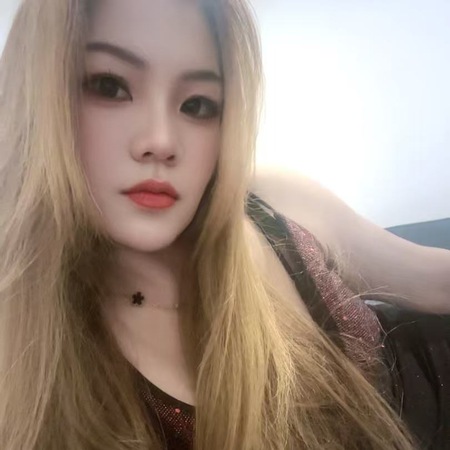 Emma - über WhatsApp, Trier