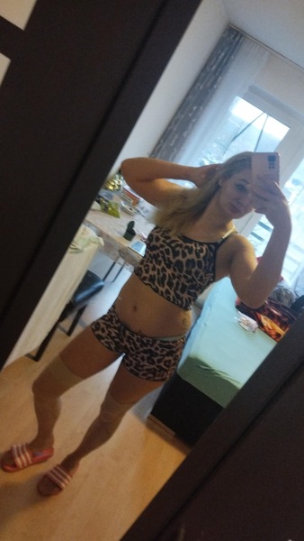 Foto von Larissa *GANZ NEU*