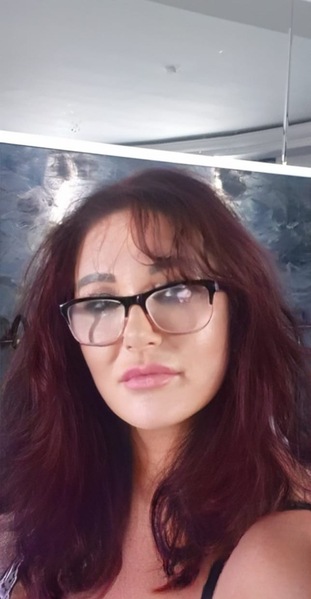 Foto von Maggy *90 H weibliche Kurven und Naturbrüsten*
