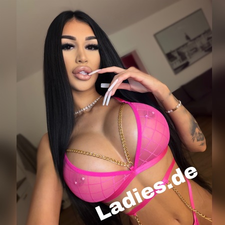 Ariana Española, Hannover