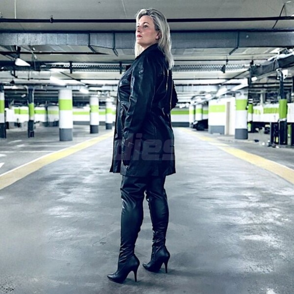 Foto von Lady Rose Noir