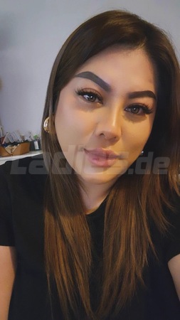 Prissy Mollig, Top Massage, Düsseldorf