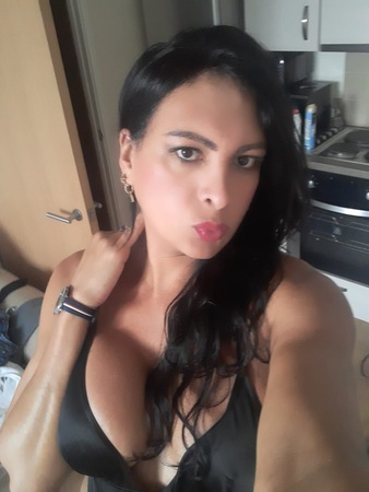 TS Sofia Nur WhatsApp !, Leipzig