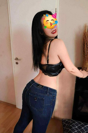 Candy Thaimassage- Termin per WhatsApp, Köln