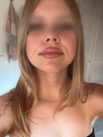 Teeny Girl Luna (20J.), Berlin