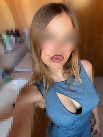 Teeny Girl Luna (20J.), Berlin