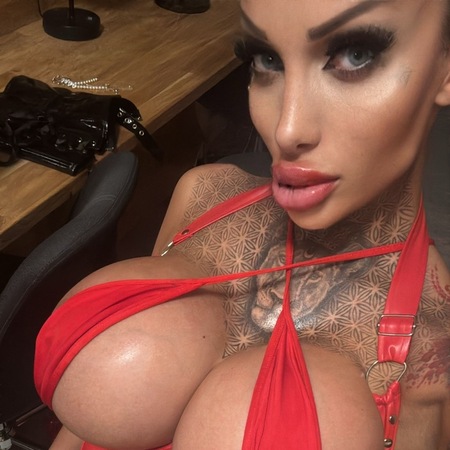 Eva Hardcore ist zurück, Berlin