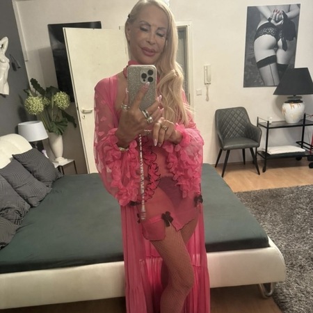 Donatella 6-Milf
