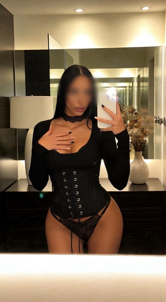 Foto von Deutsch Türkisch Skinny G*irl (18+) Selin - bitte Anruf/SMS