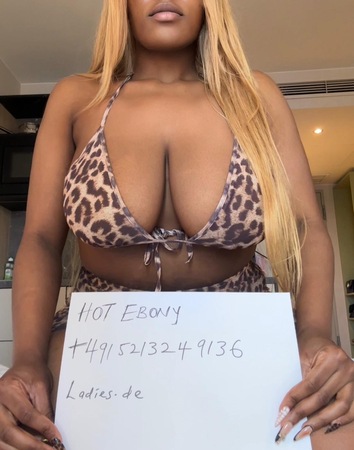 Hübsche Afrikanerin. Neu, Mannheim