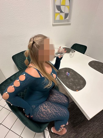 Mia Analqueen, Hamburg