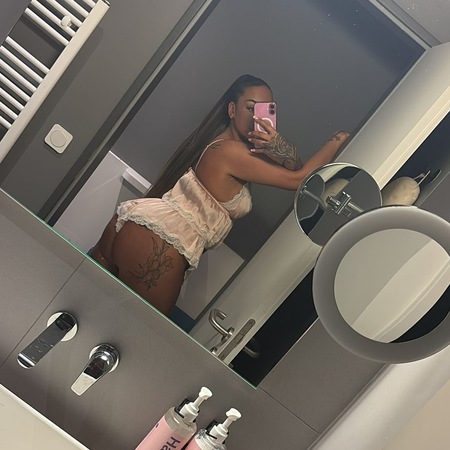 Eda - Ganz NEU Curvy DT Queen - Party möglich, Essen