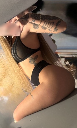 Süße sexy Blondine Ariana - auch dominant, Leipzig