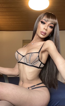 TS Cherlyn Top Modell, Köln