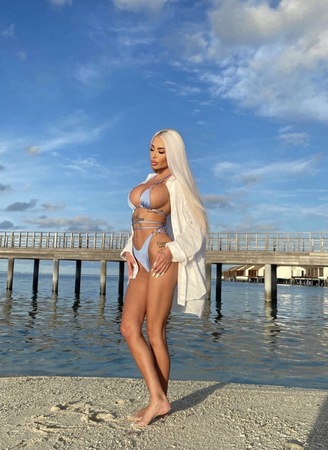 Adorable Krystal, Frankfurt am Main