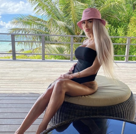 Adorable Krystal, Frankfurt am Main