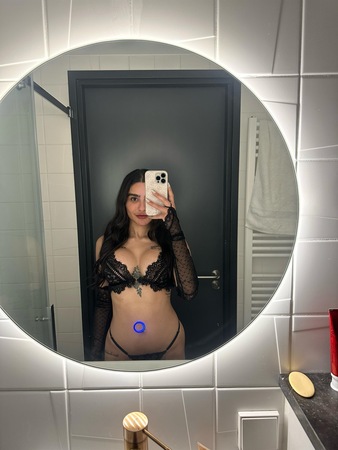 Mia D**PTHR**T, Düsseldorf