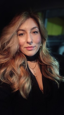 Laura, Berlin