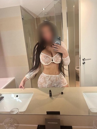Highclass Escort Mary - nur noch bis Mittwoch da, Essen