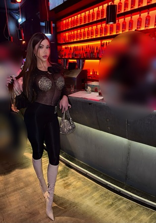 Lika *GANZ NEU*, Berlin