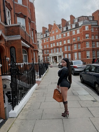 Lika *GANZ NEU*, Berlin