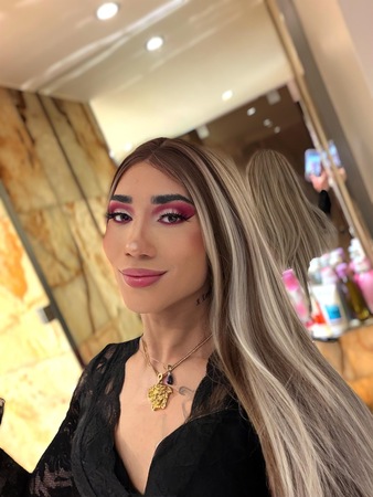 TS Ava Thunder, Berlin