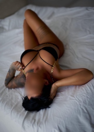 Carla - auch per WhatsApp erreichbar, Landshut