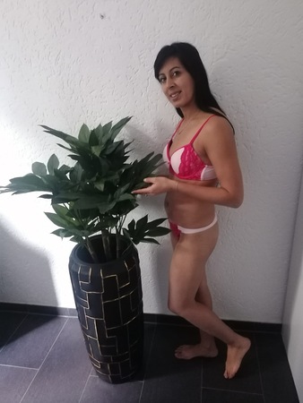 Ana, Gera