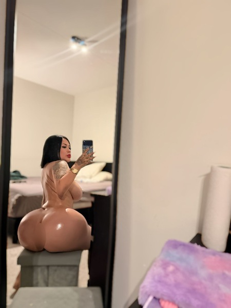 Foto von Milagritos Raiza LATINA PORNOSTAR