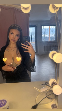 Deutsche Kira Achtung NEUE NUMMER, Hamburg