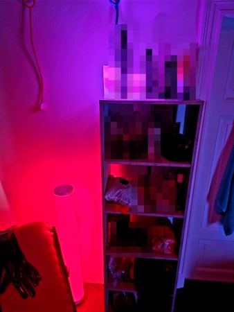 Domina Herrin Lady Luck (sucht TPE Skl.), Stelle