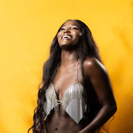 Naomi - Palais 6 - Ab Freitag im Urlaub