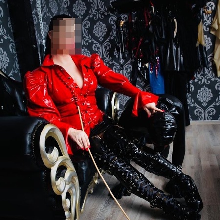 Lady Loren - Erfahrene Domina, Dresden
