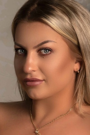 Alexa Große OW - ZUM 1. MAL IN DER STADT!, Kempten