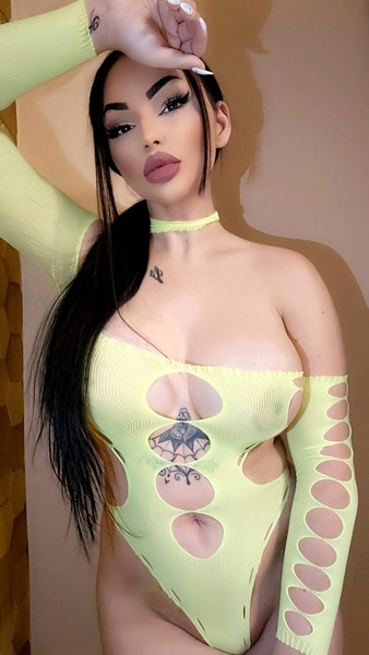 Foto von Alina BJ Queen  ZUM 1MAL IN DER STADT