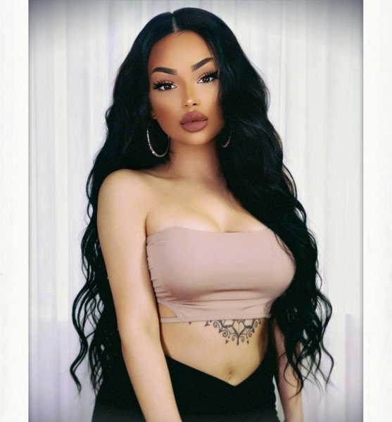 Foto von Alina BJ Queen  ZUM 1MAL IN DER STADT