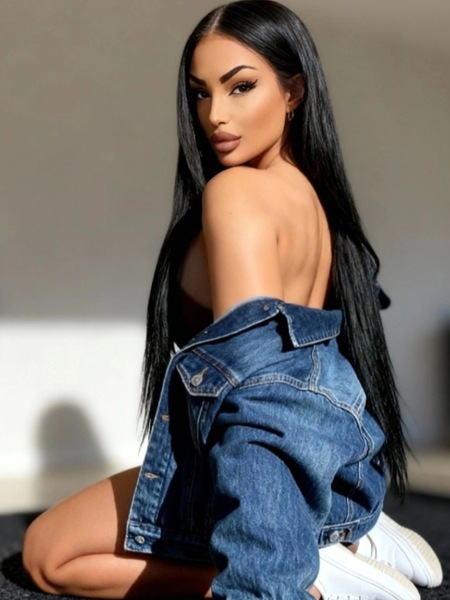 Foto von Alina BJ Queen  ZUM 1MAL IN DER STADT