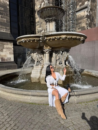 Alina Deutsch- Türkin Privat Besuchbar Haus&HotelBesuche, Frankfurt am Main-Gallusviertel