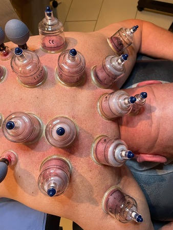 GANZ NEU! LAIMA. MEGABUSEN. Exklusiv: Detox Schröpf Massage, Zetel