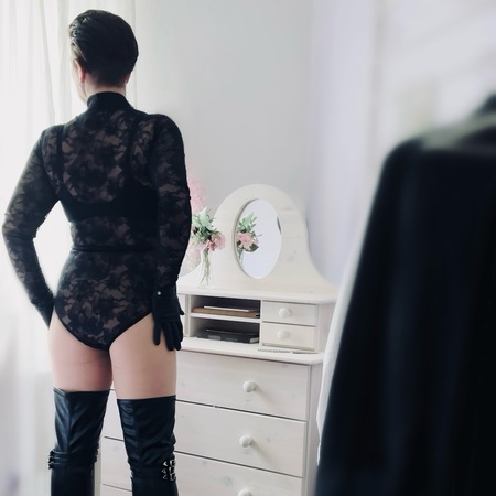 Domina Skylla Jádore, Hamburg