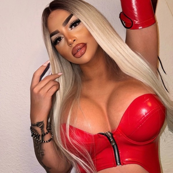 TS Selena - Top Service