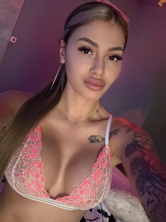 Süße sexy Blondine Ariana - auch dominant, Trier