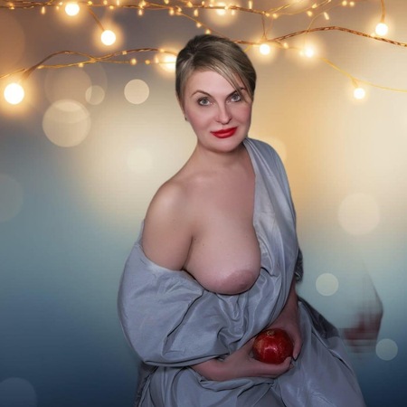 EVELIN NURU- & TANTRAMASSAGE VON MEISTERIN