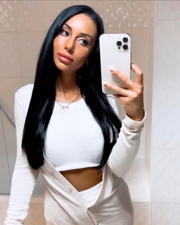 Kira a.Ungarn b. TÄUBCHEN, Leipzig